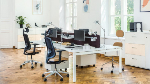 Krzesła i fotele obrotowe pracownicze